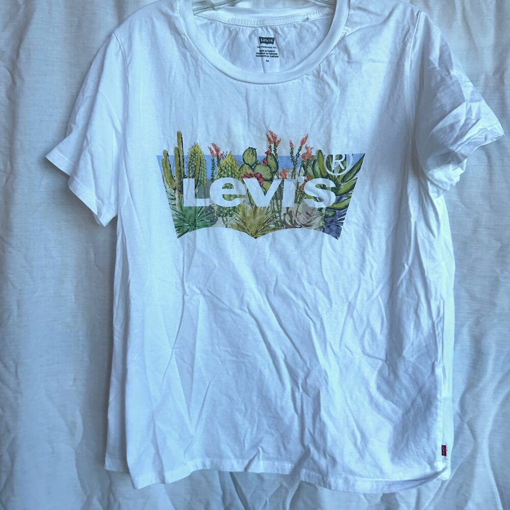 Levi's Cacti and Succulent Batwing Perfect Tee